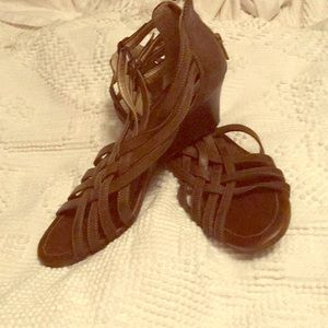 Brown strapped wedges